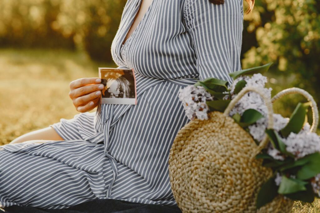 Réserve ovarienne faible : peut-on quand même tomber enceinte ?